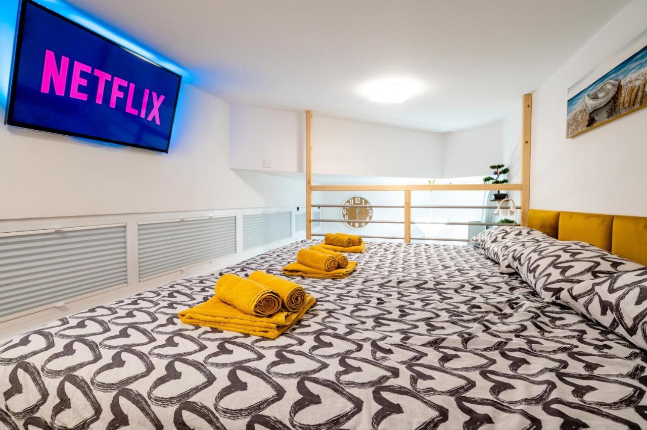 Studio Apartment Lion Portorose المظهر الخارجي الصورة